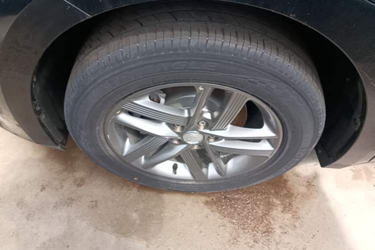 Used Hongqi E-QM5 2025 610 km PLUS Left Front Wheel Hub