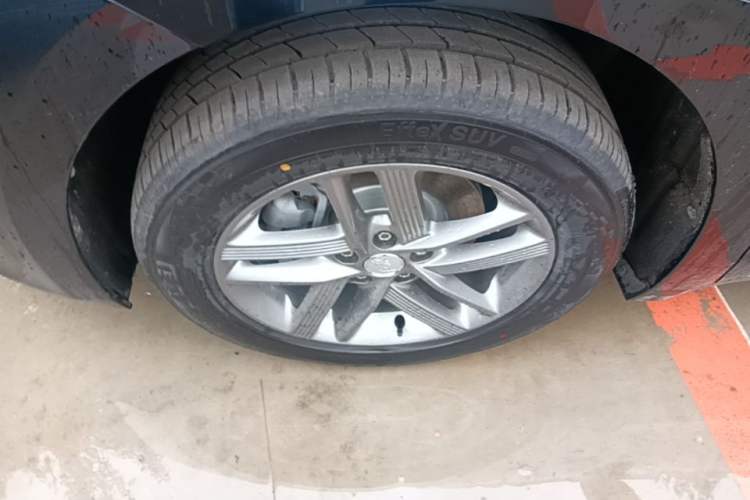 Used Hongqi E-QM5 2025 610 km PLUS Left Front Wheel Hub