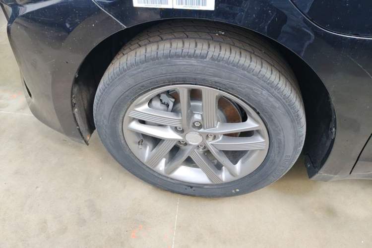 Used Hongqi E-QM5 2025 610 km PLUS Left Front Wheel Hub