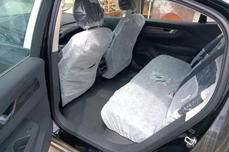 Used Hongqi E-QM5 2025 610 km PLUS Left Rear Seat