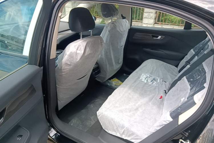 Used Hongqi E-QM5 2025 610 km PLUS Left Rear Seat