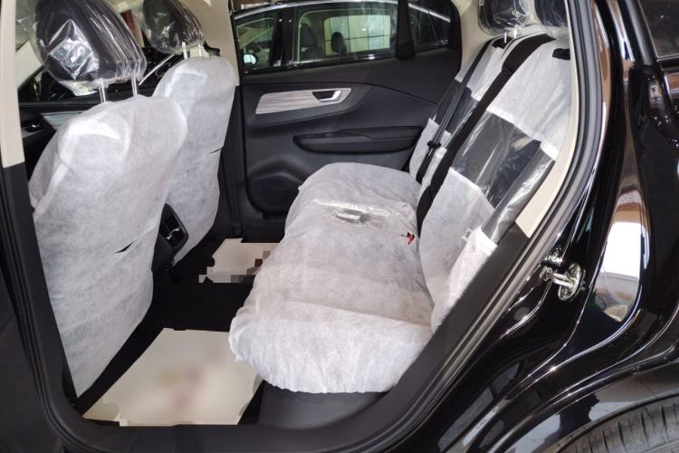 Used Hongqi E-QM5 2025 500km Range Commuter Version Left Rear Seat