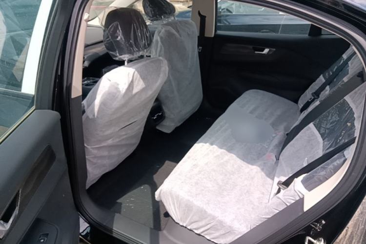 Used Hongqi E-QM5 2025 610 km PLUS Left Rear Seat