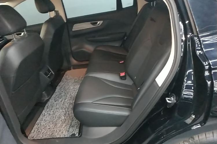 Used Hongqi E-QM5 2025 500km Range Commuter Version Left Rear Seat