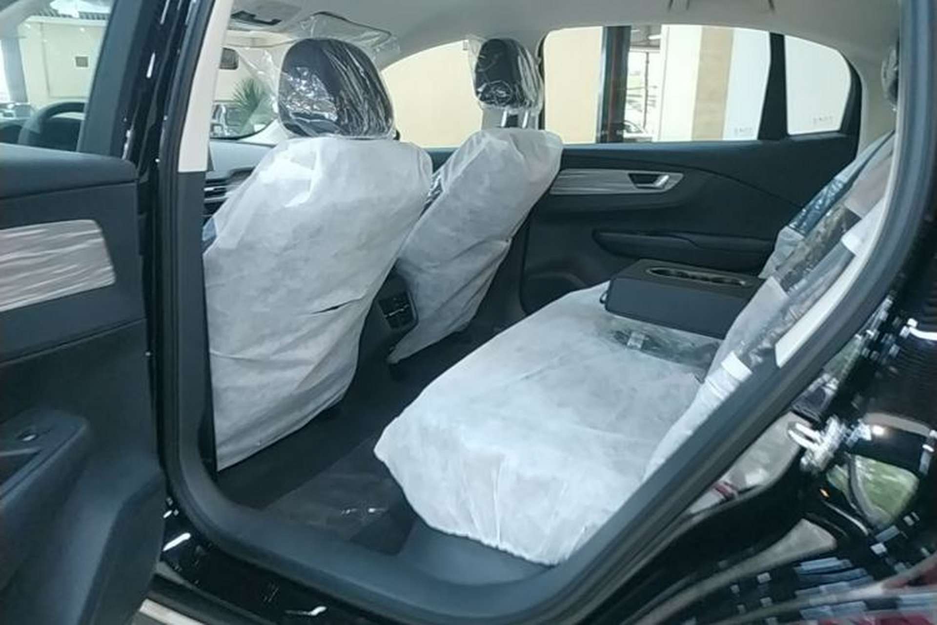 Used Hongqi E-QM5 2025 500km Range Commuter Version Left Rear Seat