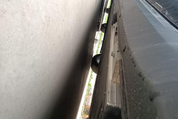 Used Hongqi E-QM5 2025 610 km PLUS Left Side Sill