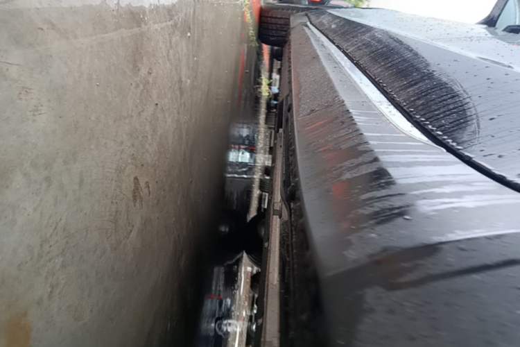 Used Hongqi E-QM5 2025 610 km PLUS Left Side Sill