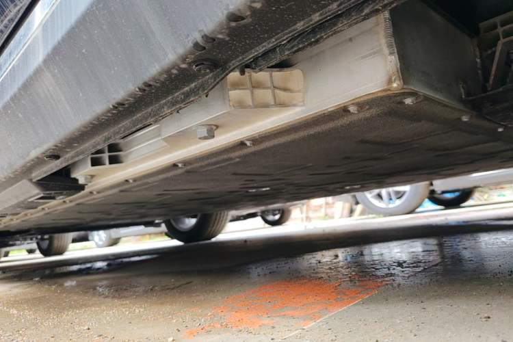 Used Hongqi E-QM5 2025 610 km PLUS Left Side Sill