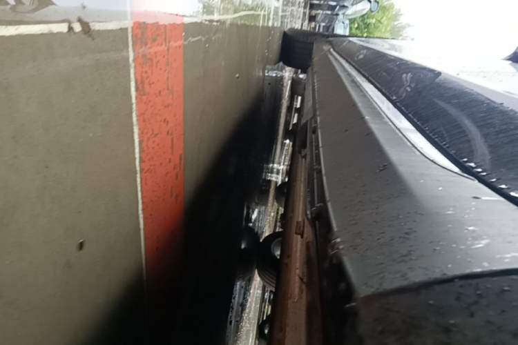 Used Hongqi E-QM5 2025 610 km PLUS Left Side Sill