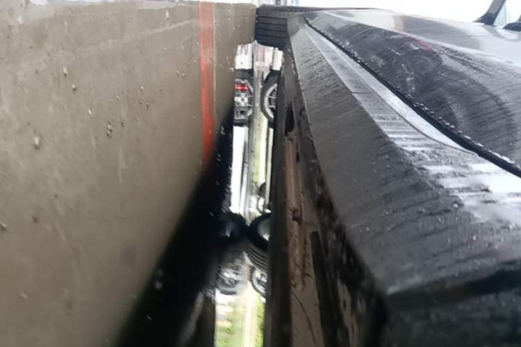 Used Hongqi E-QM5 2025 610 km PLUS Left Side Sill