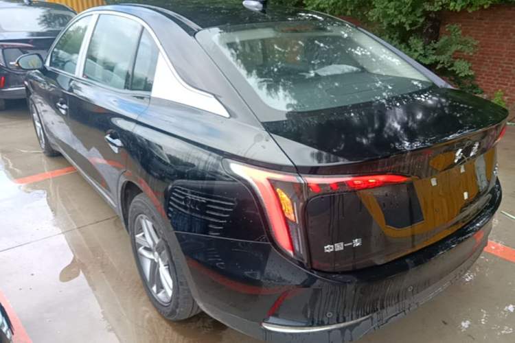 Used Hongqi E-QM5 2025 610 km PLUS Rear Left 45 Deg
