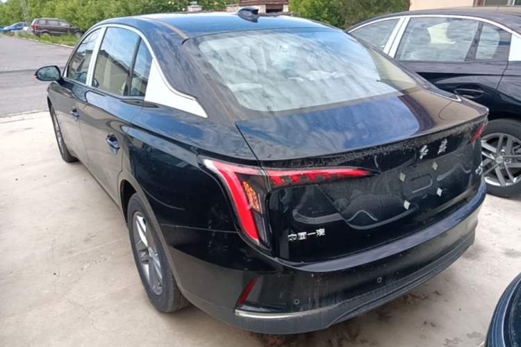 Used Hongqi E-QM5 2025 610 km PLUS Rear Left 45 Deg