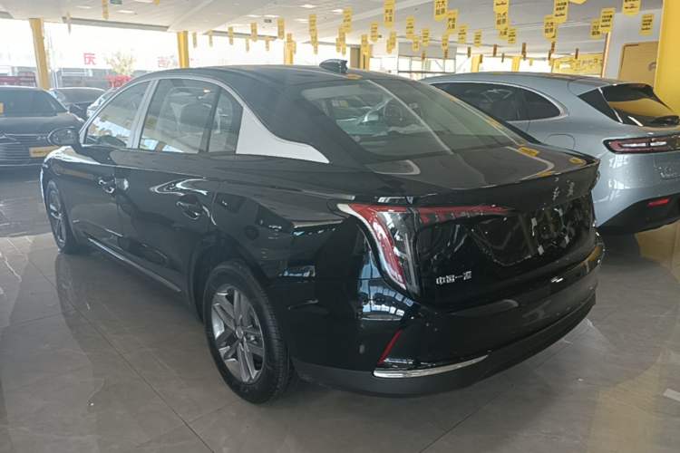 Used Hongqi E-QM5 2025 500km Range Commuter Version Rear Left 45 Deg