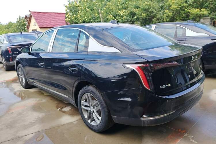 Used Hongqi E-QM5 2025 610 km PLUS Rear Left 45 Deg