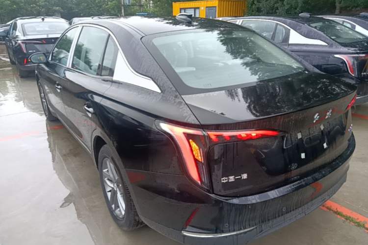 Used Hongqi E-QM5 2025 610 km PLUS Rear Left 45 Deg