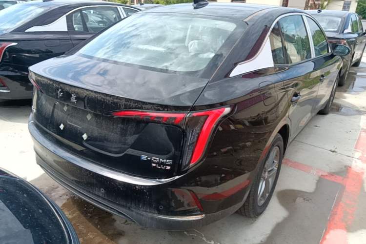 Used Hongqi E-QM5 2025 610 km PLUS Rear Right 45 Deg