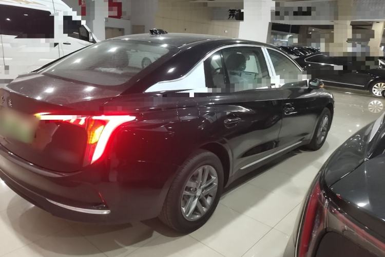 Used Hongqi E-QM5 2025 500km Range Commuter Version Rear Right 45 Deg