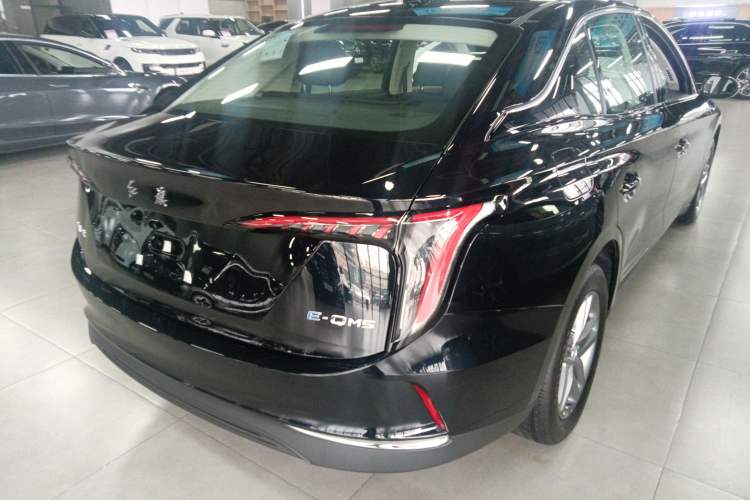 Used Hongqi E-QM5 2025 500km Range Commuter Version Rear Right 45 Deg