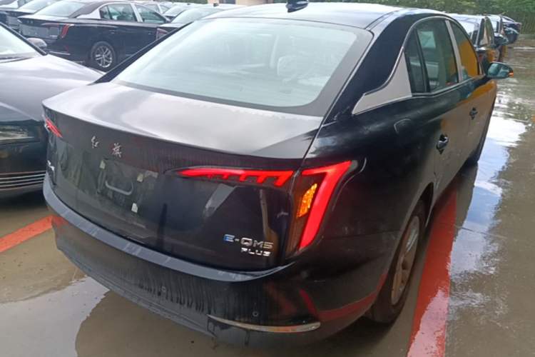 Used Hongqi E-QM5 2025 610 km PLUS Rear Right 45 Deg
