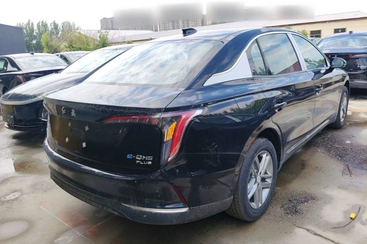 Used Hongqi E-QM5 2025 610 km PLUS Rear Right 45 Deg