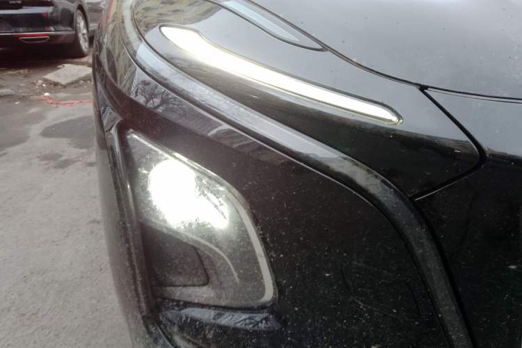 Used Hongqi E-QM5 2025 610 km PLUS Right Front Headlight