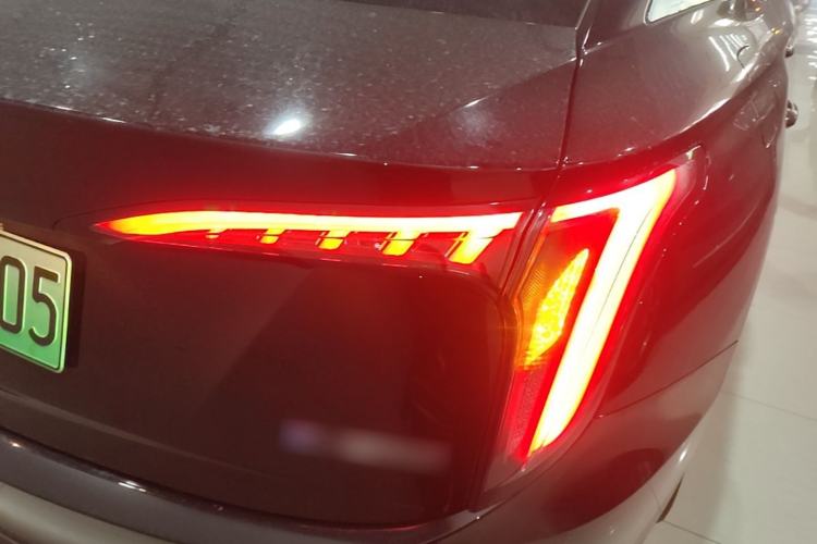 Used Hongqi E-QM5 2025 500km Range Commuter Version Right Rear Taillight