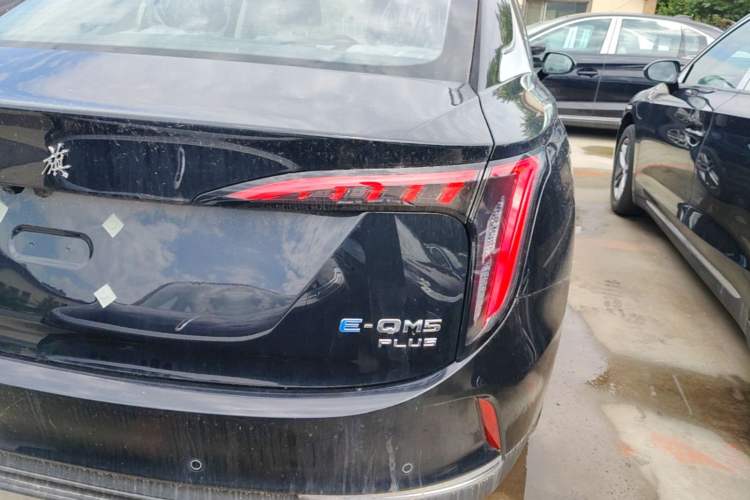 Used Hongqi E-QM5 2025 610 km PLUS Right Rear Taillight