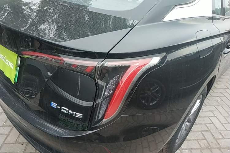 Used Hongqi E-QM5 2025 500km Range Commuter Version Right Rear Taillight