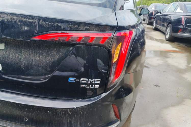 Used Hongqi E-QM5 2025 610 km PLUS Right Rear Taillight