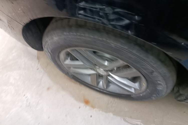 Used Hongqi E-QM5 2025 610 km PLUS Right Rear Wheel Hub