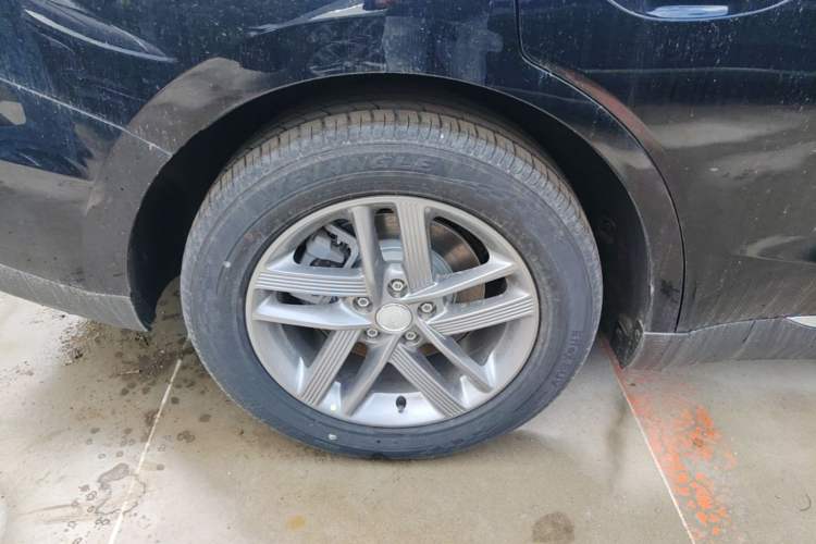 Used Hongqi E-QM5 2025 610 km PLUS Right Rear Wheel Hub