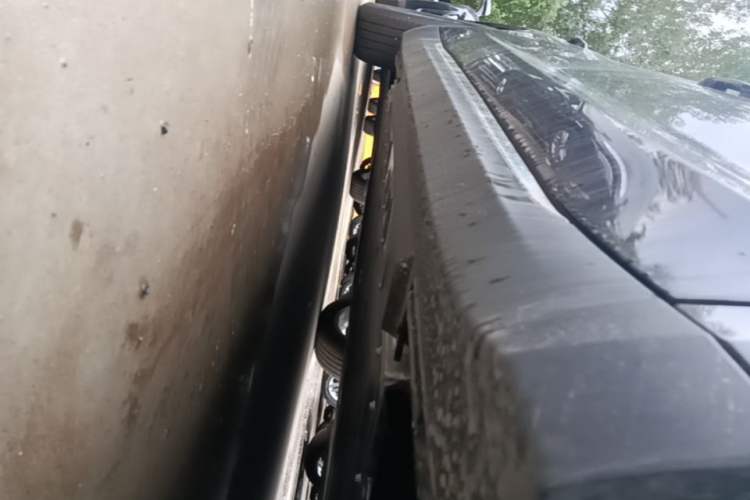 Used Hongqi E-QM5 2025 610 km PLUS Right Side Sill