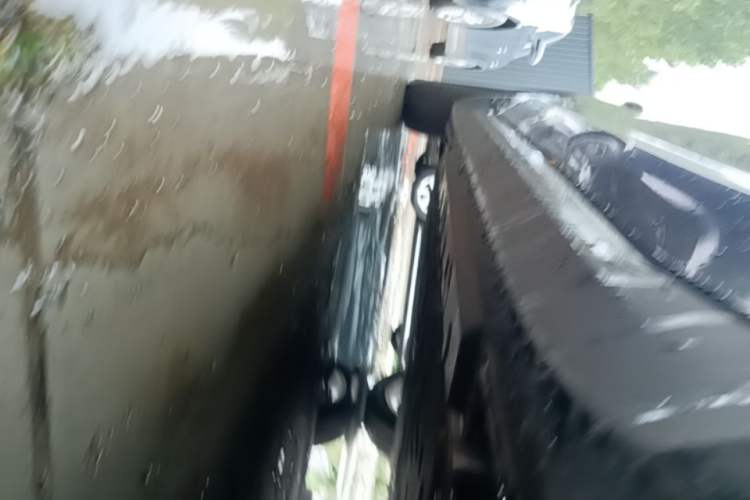 Used Hongqi E-QM5 2025 610 km PLUS Right Side Sill