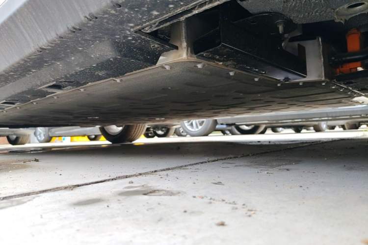 Used Hongqi E-QM5 2025 610 km PLUS Right Side Sill
