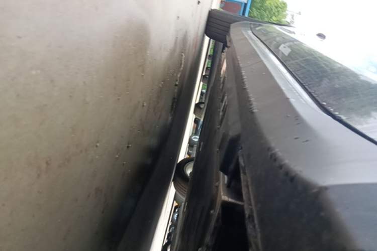 Used Hongqi E-QM5 2025 610 km PLUS Right Side Sill