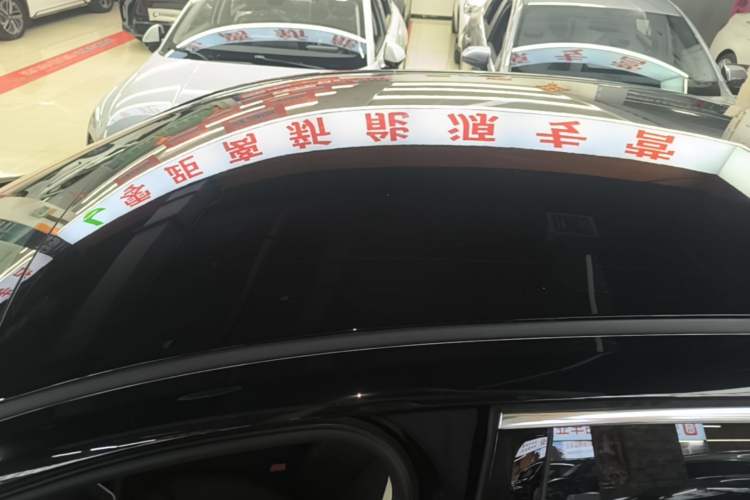 Used Hongqi E-QM5 2025 610 km PLUS Roof