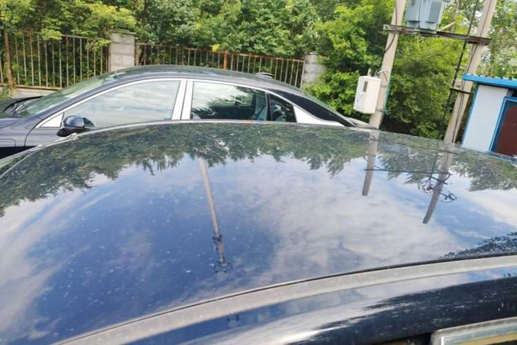 Used Hongqi E-QM5 2025 610 km PLUS Roof