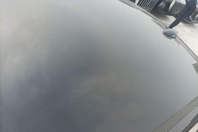 Used Hongqi E-QM5 2025 500km Range Commuter Version Roof