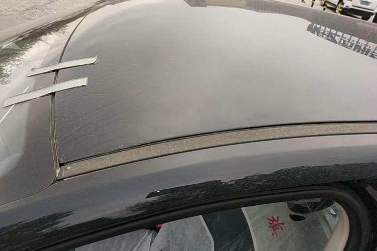 Used Hongqi E-QM5 2025 500km Range Commuter Version Roof