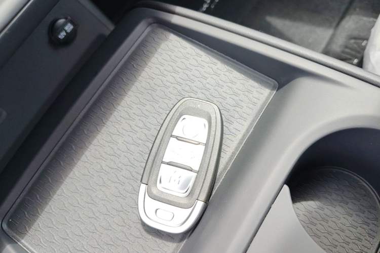 Used Hongqi E-QM5 2025 610 km PLUS Vehicle Key