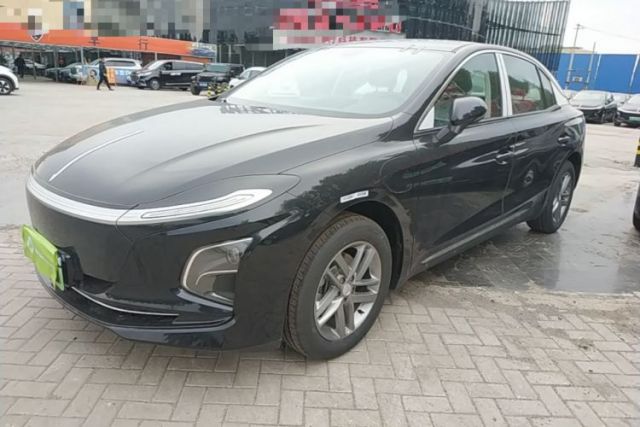 Used Hongqi E-QM5 2025 500km Range Commuter Version
