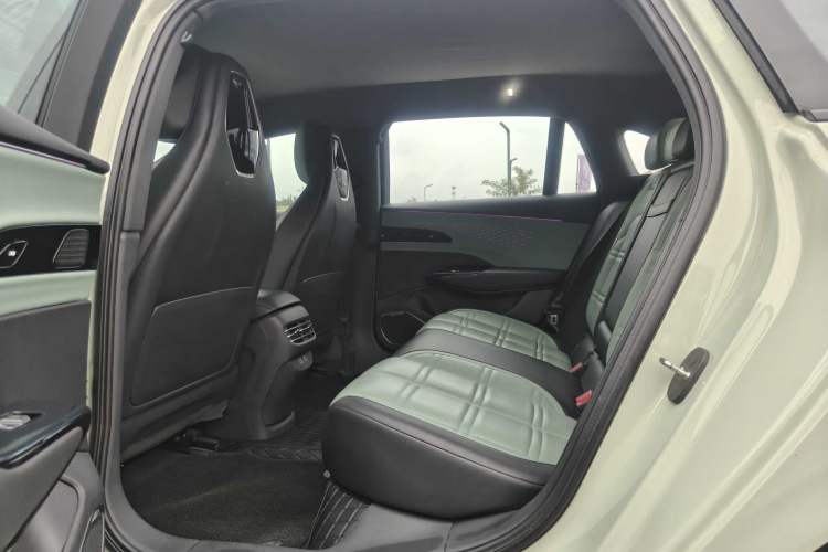 Used Hongqi EH7 2024 820 Pro Interior 2