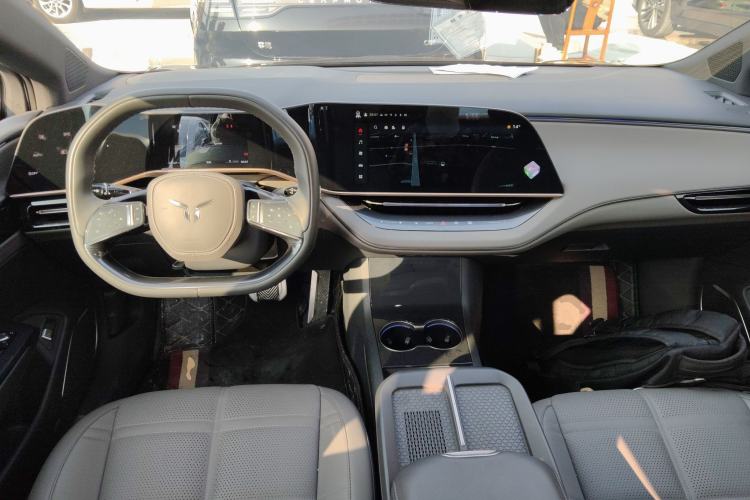 Used Hongqi EH7 2024 690 Pro Center Console