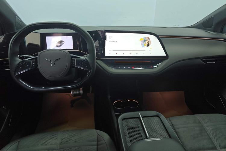 Used Hongqi EH7 2024 600 Pro Center Console
