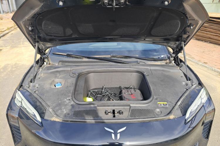 Used Hongqi EH7 2024 690 Pro Engine Bay