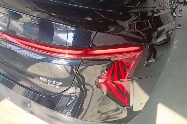 Used Hongqi EH7 2024 690 Pro Exterior 6
