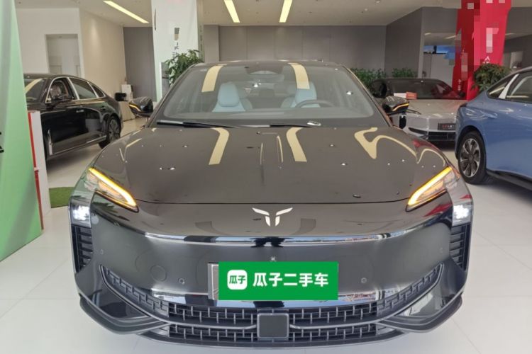 Used Hongqi EH7 2024 690 Pro Front
