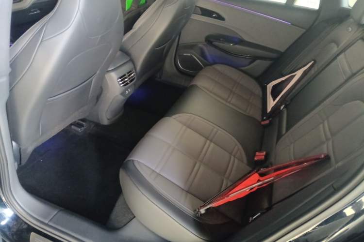 Used Hongqi EH7 2024 690 Pro Interior 4