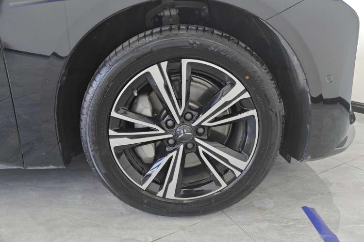 Used Hongqi EH7 2024 600 Pro Left Rear Wheel Hub