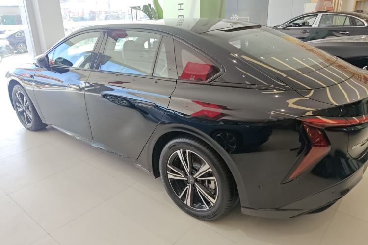 Used Hongqi EH7 2024 690 Pro Left Side
